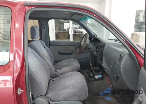 1996 Toyota Tacoma Xtracab from USA, damaged, VIN 4TAVL52N1TZ171015